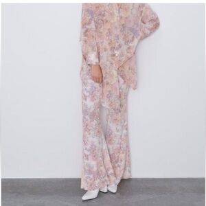 Zara Floral Pants Size M